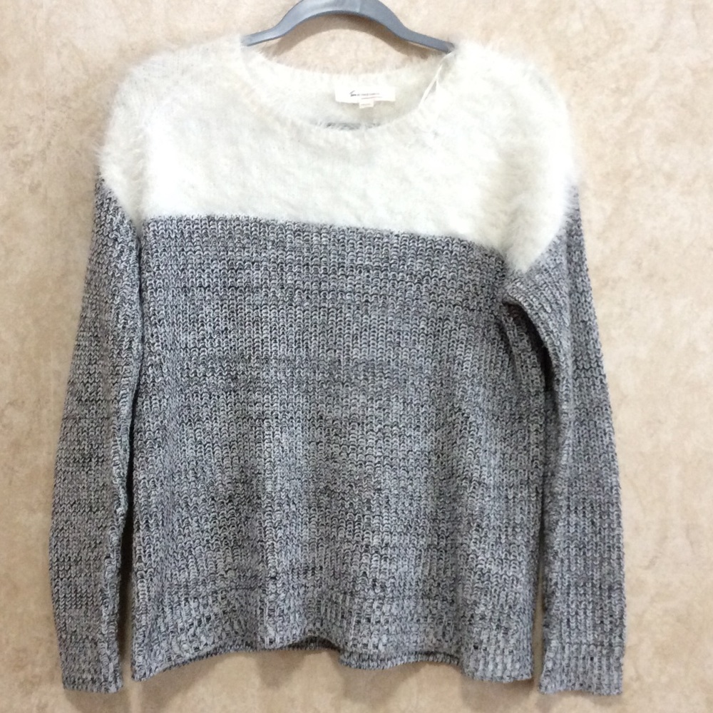 Ture by Vince Camuto Sweatshirt size S